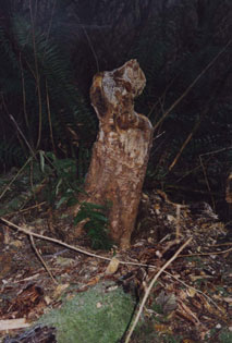 retriever sculpture